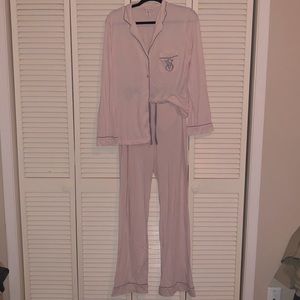 Victoria’s Secret light weight pajama set